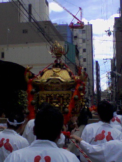 京都高倉御池の御所八幡宮御神輿