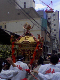 京都高倉御池の御所八幡宮御神輿